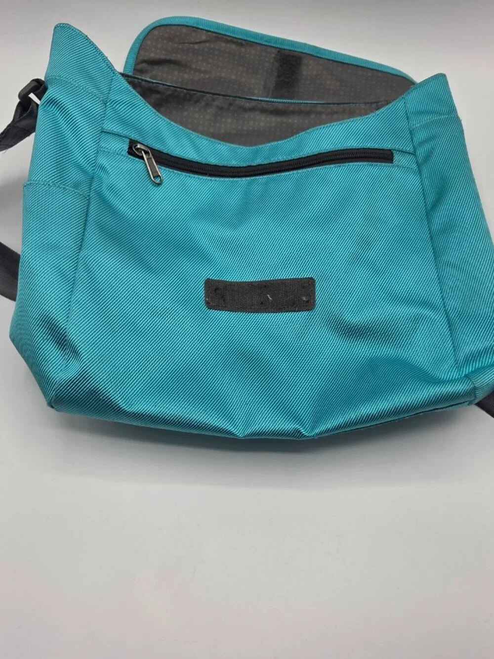 Columbia Teal Nylon Crossbody Messenger Bag